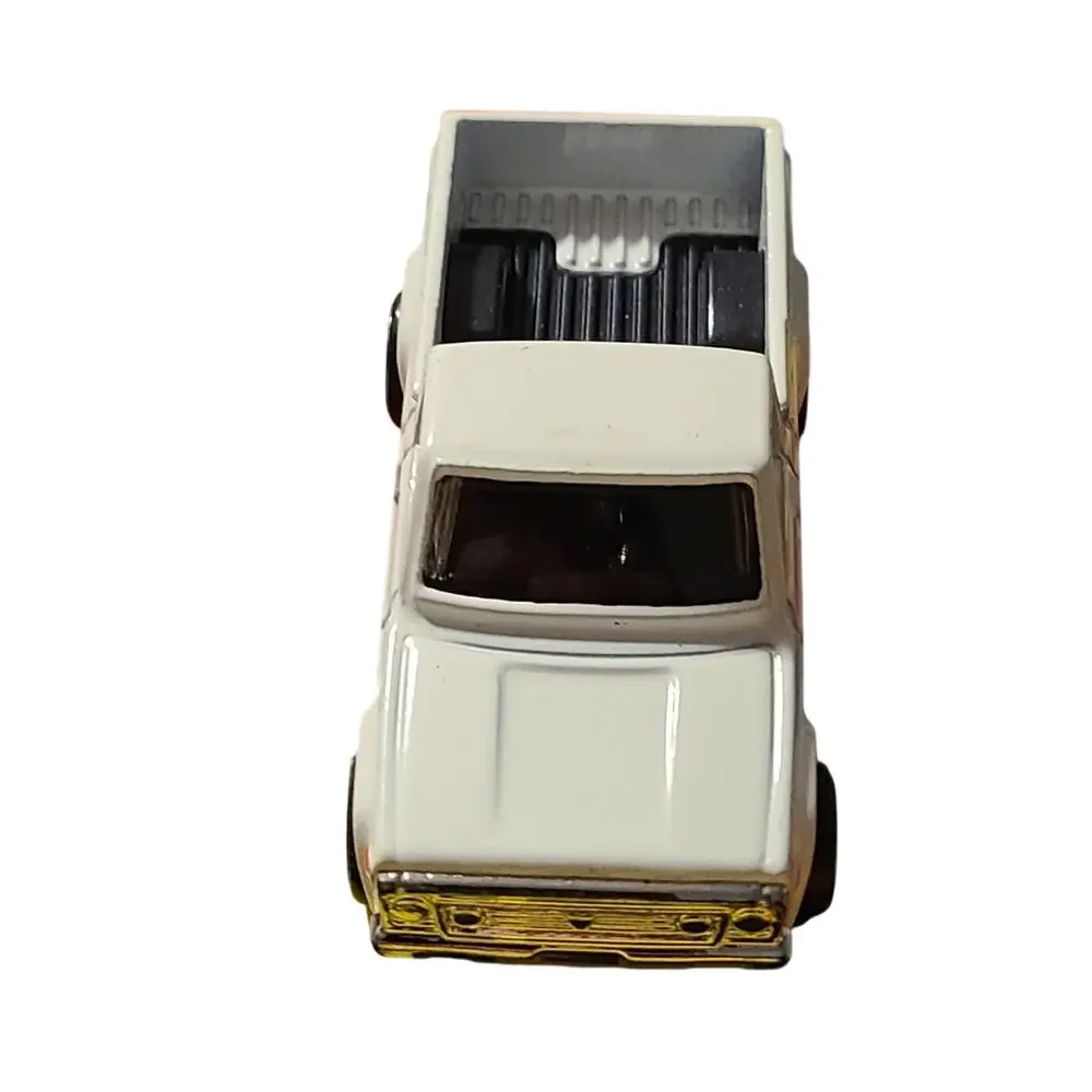 Hot Wheels Mazda Repu #204 HW ‘18 Hot Trucks 1/10 White Loose